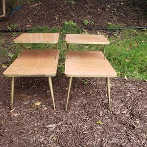 lot 135 image: Vintage Mid-Century TV Tables