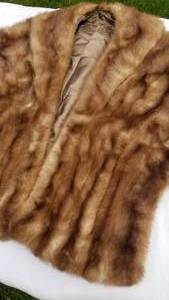 lot 50 image: Vintage Mink Fur Stole