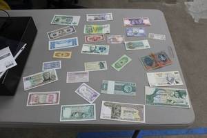 lot 217 image: Paper Currency