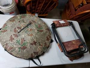 Pop Up Hunting Blind and Chair
