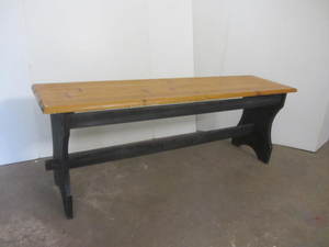 lot 5 image: Pine Bench