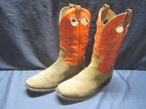 lot 12 image: Boulet Western Boots