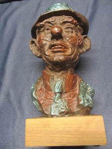 lot 44 image: Emmett Kelly Bust