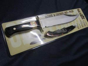 lot 68 image: Schrade & Mossy Oak Knives