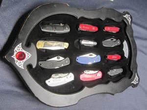lot 80 image: Pocket Knife Collection