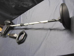 lot 91 image: Metal Detectors
