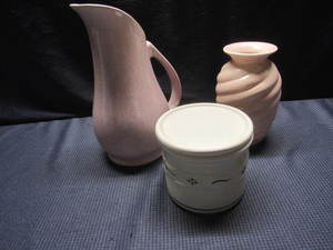 lot 100 image: Red Wing, USA & Longaberger