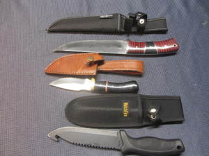 lot 117 image: Collector Knives