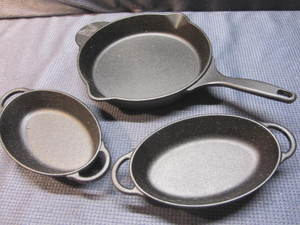 lot 134 image: Cast Iron Pans