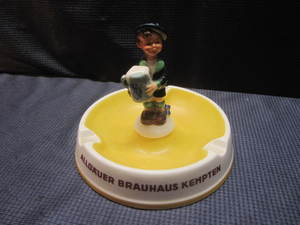 lot 152 image: German Ashtray