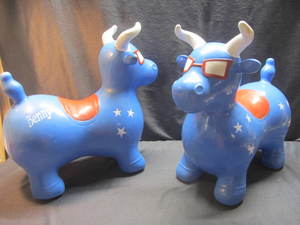 lot 165 image: Bouncing Bulls