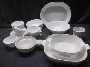 lot 298 image: Corning & Corelle