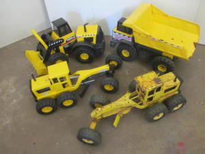 lot 168 image: Vintage Grader, Plastic Truck