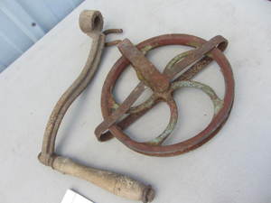 lot 308 image: Well Pulley