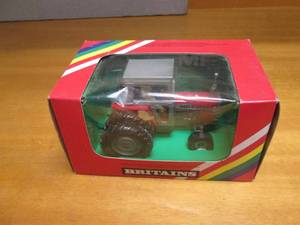Britains Massey Ferguson Tractor (1...