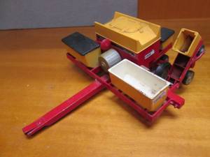 Case International Farm Implement I...