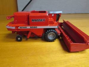 Massey Ferguson Rotary 8590 Die Cas...