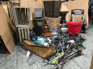MIXED LOT WITH OUTDOOR YARDGARDEN SUPPLIES CUSTOMER RETURNS SEE PICS