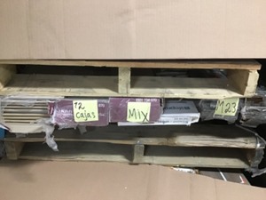 lot 2 image: MIXED PALLET OF ASSORTED FLOORING CUSTOMER RETURNS SEE PICS