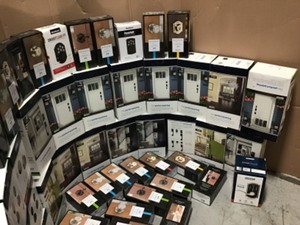 lot 16 image: SCHLAGE CAMELOT DOOR SETS DIFFERENT TYPESMODELS AND COLORS BALDWIN DOOR SETS AS WELL CUSTOMER RETURNS SEE PICS