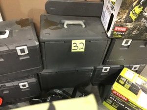 lot 32 image: PALLET WITH RYOBI & ECHO CHAINSAWS CUSTOMER RETURNS SEE PICS