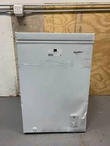 lot 66 image: KOOLATRON 3.5 cu. ft. Chest Freezer (not working)