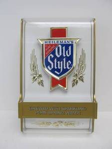lot 15 image: Mint NOS Vintage OLD STYLE Lighted Beer Sign