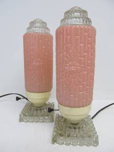 lot 81 image: Matching Pair of Vintage 1940s Era Pink Deco Skyscraper Style Glass Lamps