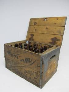 lot 118 image: Antique THEO HAMM Brewing Company Wood Beer Crate wBottles