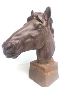 lot 4 image: LARGE Old Vintage Cast Iron Horse Head Statue