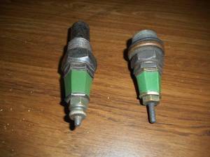 2 Splitdorf Spark Plugs