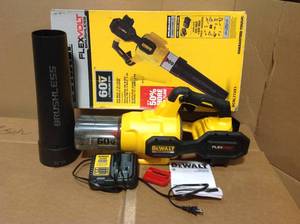 DEWALT 125 MPH 600 CFM FLEXVOLT 60V MAX Lithium-Ion Cordless Axial Blower with&nbsp Battery and Charger Included&nbsp in good condition