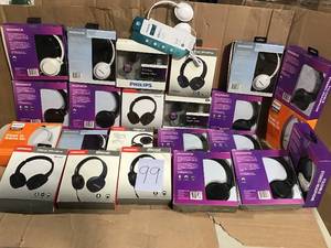 MIX LOT OF PHILIPS &amp Magnavox Foldable Headphone not used