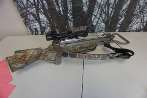 lot 19 image: Horton Vision 175 Cross Bow Package