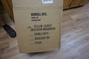 lot 410 image: Morell Yellow Jacket Cross Bow Target