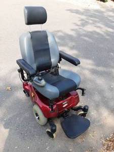 lot 4 image: CTM Power Chair Works-No Charger Included (See Lot 6)