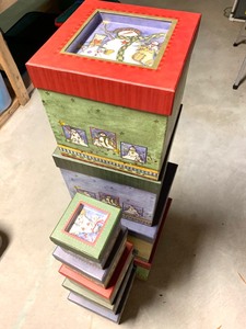 lot 181 image: Nine Nesting Holiday Gift Boxes