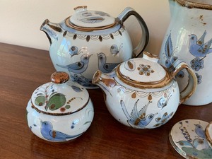 lot 78 image: Pottery from Mexico