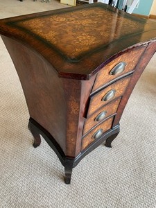 lot 108 image: Decorative Cabinet