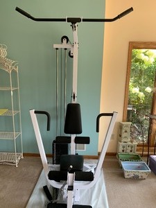 lot 111 image: Body Solid Home Weight Gym
