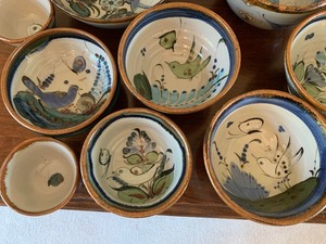 lot 79 image: Lot of 10 Pottery Bowls (Mexico)