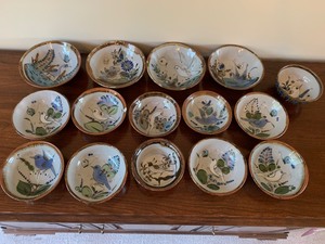 lot 80 image: Mexican Pottery -15 Bowls