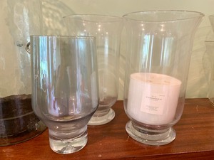 lot 130 image: Clear Decorative Glass Candle Holders