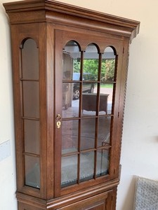 lot 249 image: Beautiful corner display cabinet.