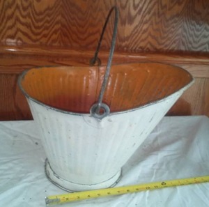 lot 12 image: Vintage Coal Bucket Pail - patina plus.