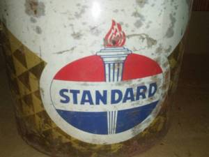 lot 33 image: Standard Oil American Super Permalube,