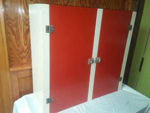 lot 193 image: Vintage cabinet