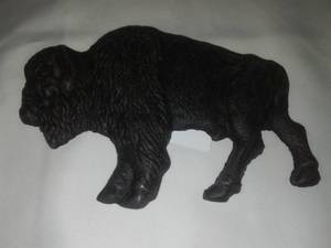 lot 60 image: NDSU BISON Cast Wall Decor- NEW.