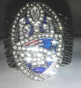 lot 62 image: New England Patriots Super Bowl. Ring.