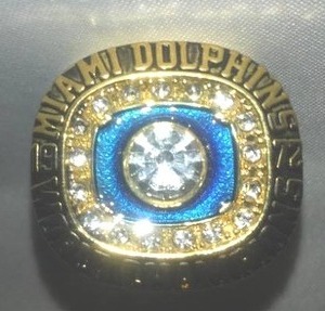 lot 136 image: Miami Dolphins Super Bowl Ring
